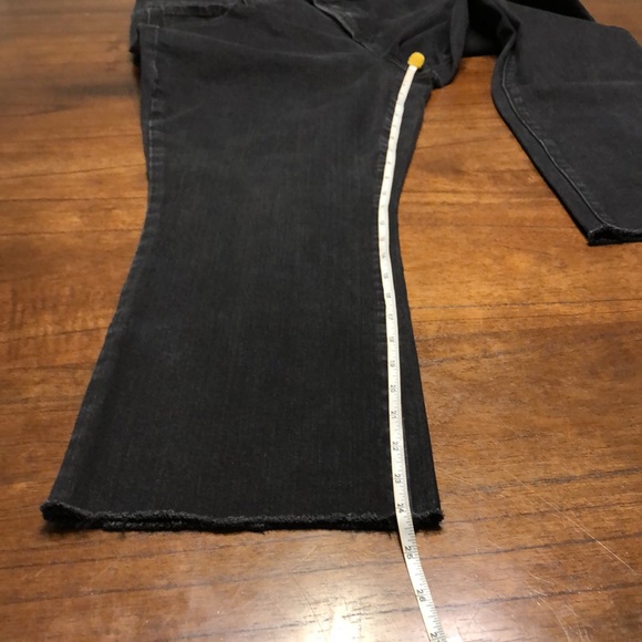 Old Navy Boot-Cut Jeans Size 14 - Picture 4 of 11